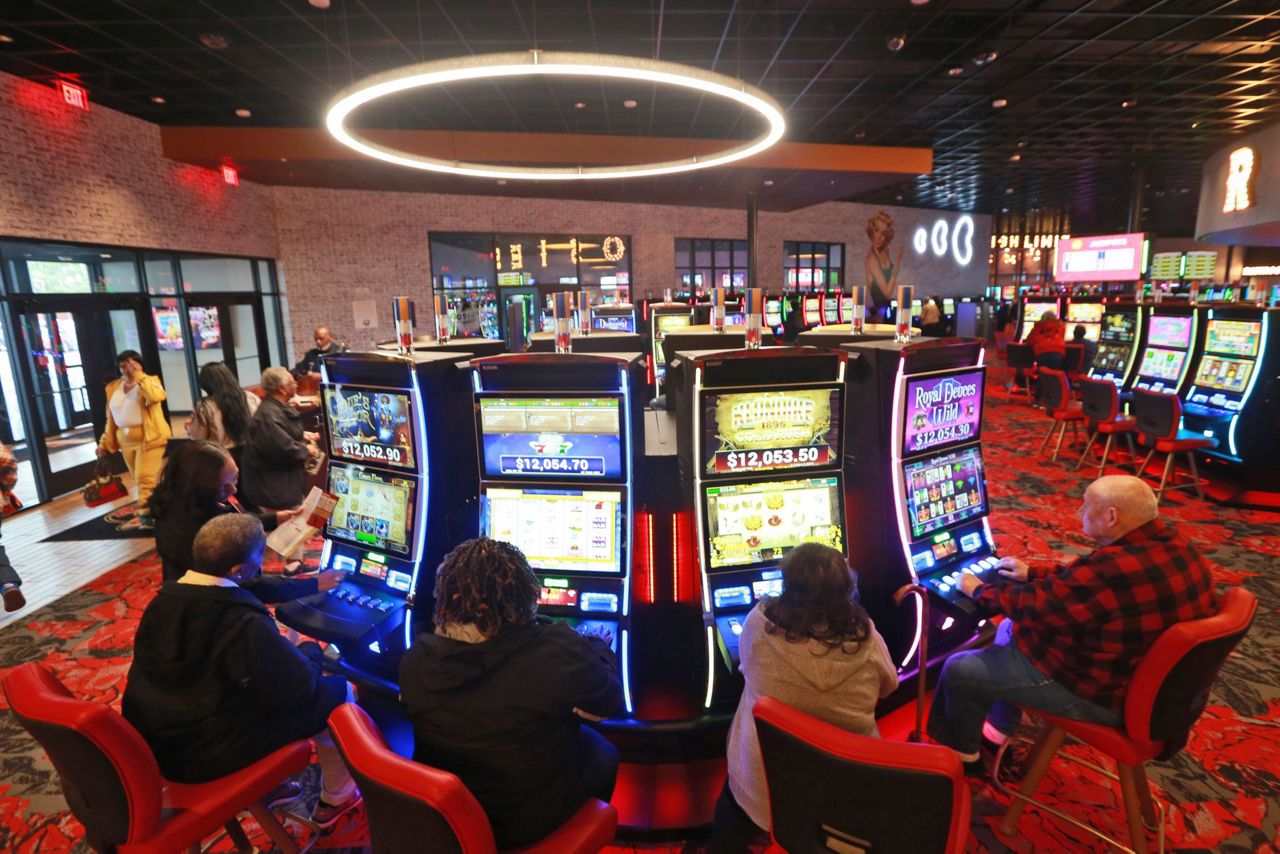 Unlock Strategies: Casinos That Are Setting Trends in the Industry
